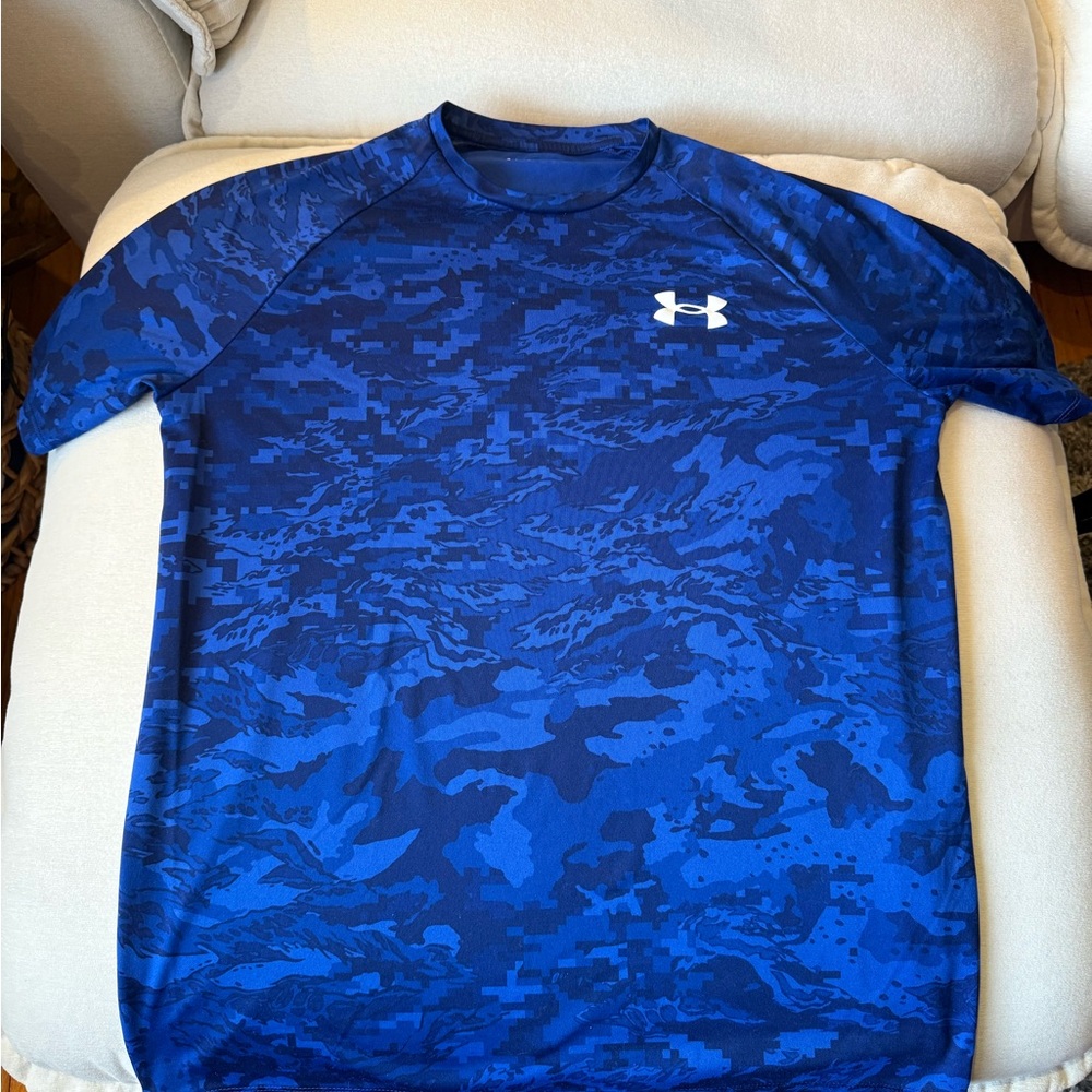 Under Armour Men's Short Sleeve Blue Pattern Tee